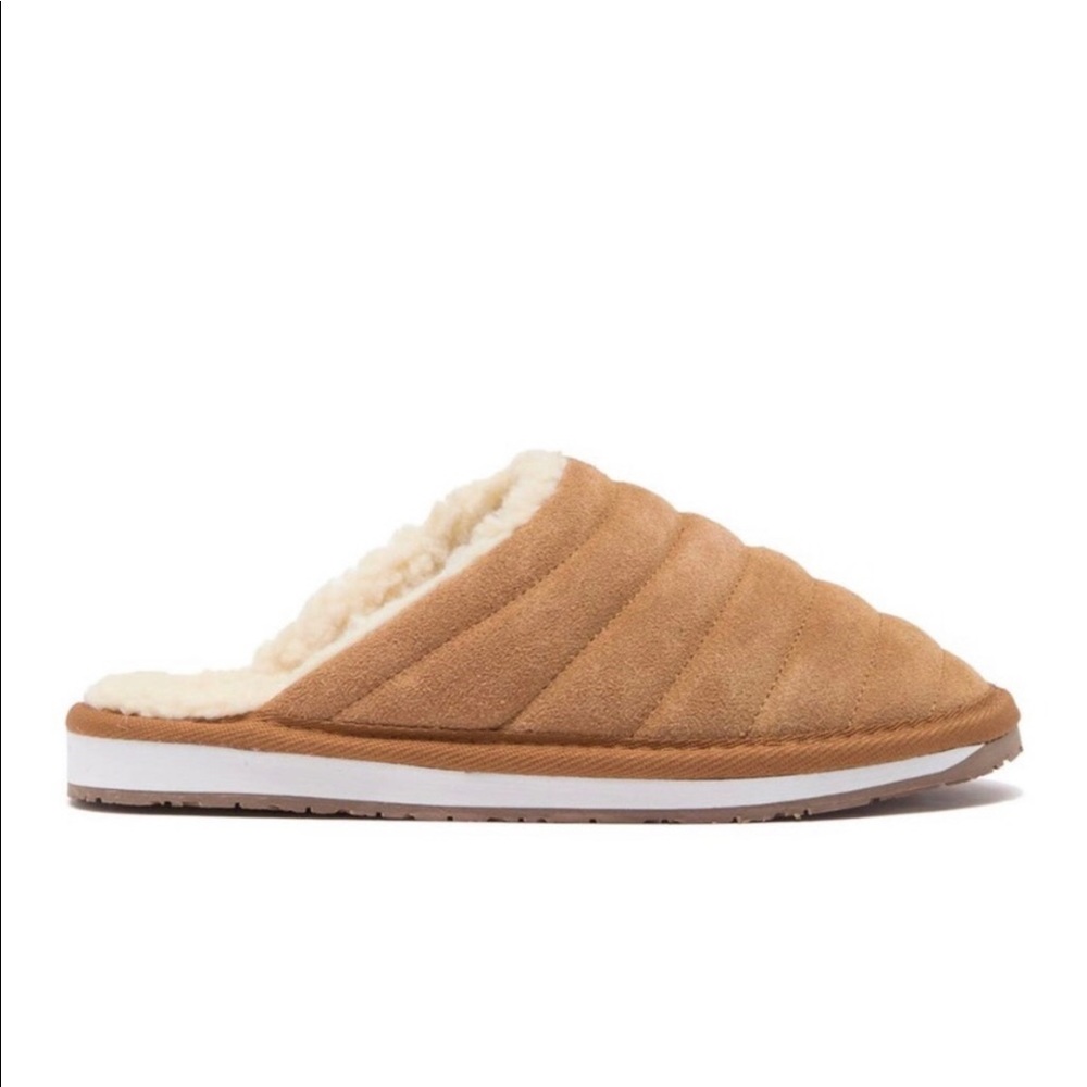 Minnetonka Susanna Scuff